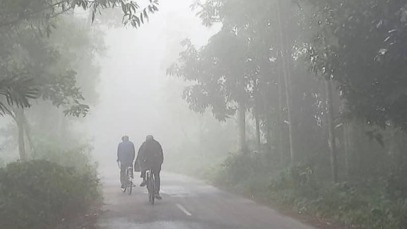 জয়পুরহাটের তাপমাত্রা ৮.১ ডিগ্রি সেলসিয়াসে নেমে যাওয়ায় স্কুলসমূহ বুধবার পর্যন্ত বন্ধ ঘোষণা জয়পুরহাটের তাপমাত্রা ৮.১ ডিগ্রি সেলসিয়াসে নেমে যাওয়ায় স্কুলসমূহ বুধবার পর্যন্ত বন্ধ ঘোষণা