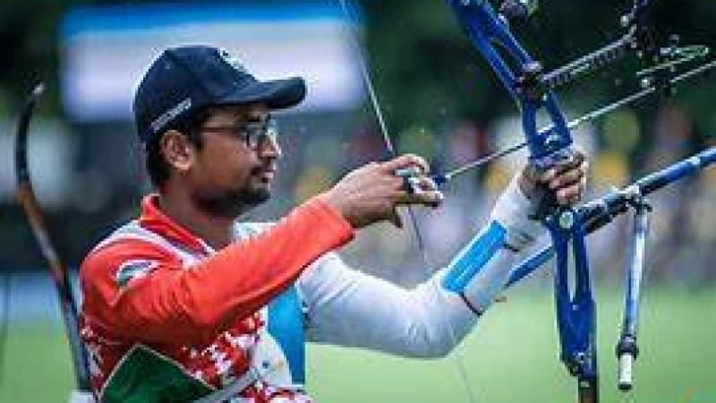 নিষেধাজ্ঞা থেকে ফিরেই সোনা জয় রোমানের, ছন্দপতন দিয়ার নিষেধাজ্ঞা থেকে ফিরেই সোনা জয় রোমানের, ছন্দপতন দিয়ার